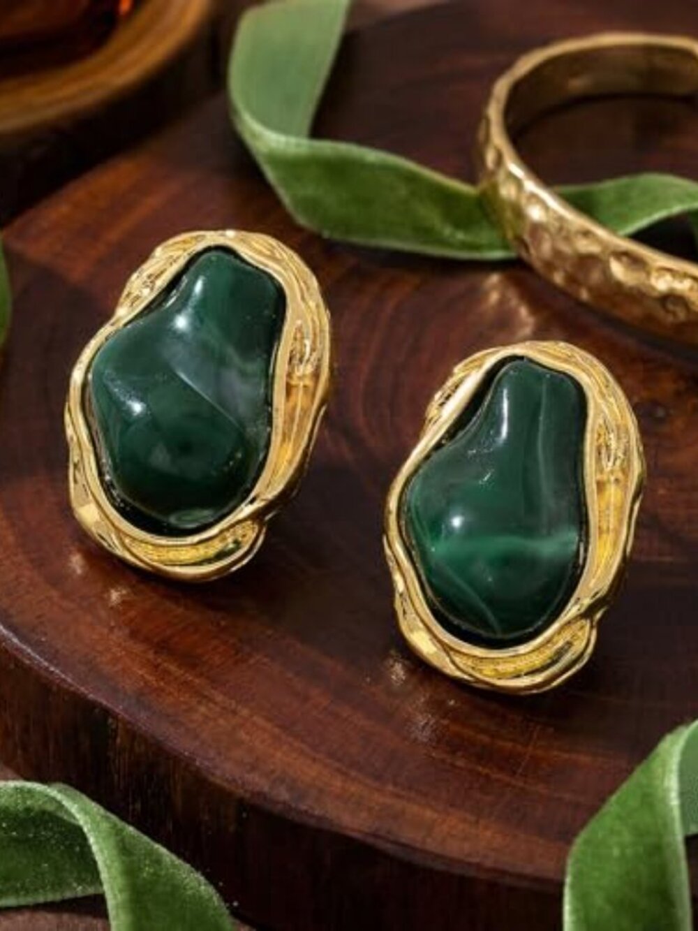 Green Ears for Women Trendy Chunky‎ Gold Ears Vintage Green Stud Ears Irregular